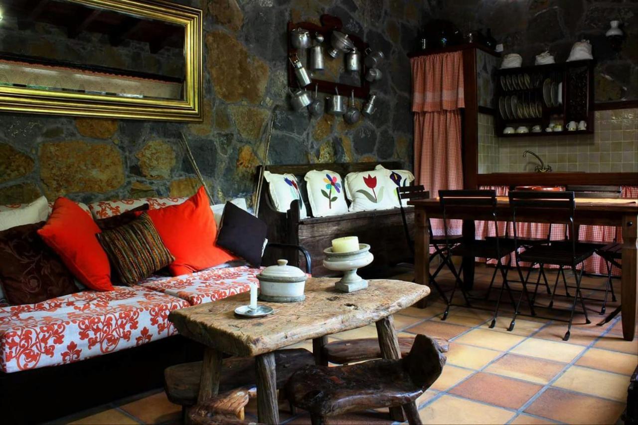 Casa Mary Lola Pension Tinor Buitenkant foto